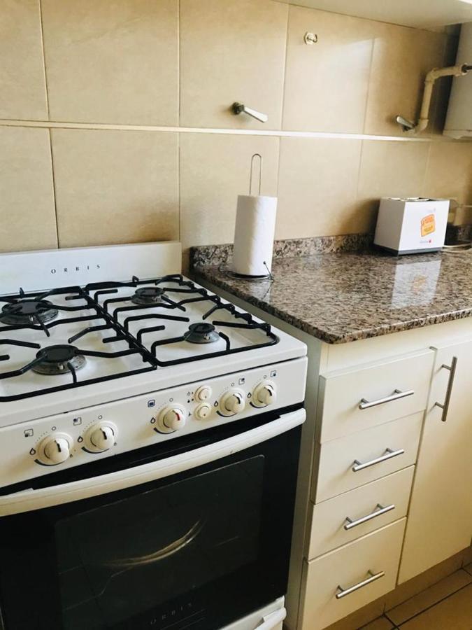 Departamento A 1 Cuadra De Calle Aristides Apartment *